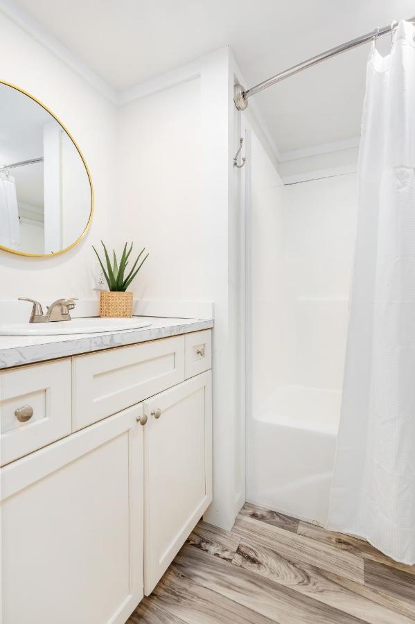 5 Cozy Casita Lux Tiny House, Firepit, 5 Mins To Downtown 군터스빌 외부 사진